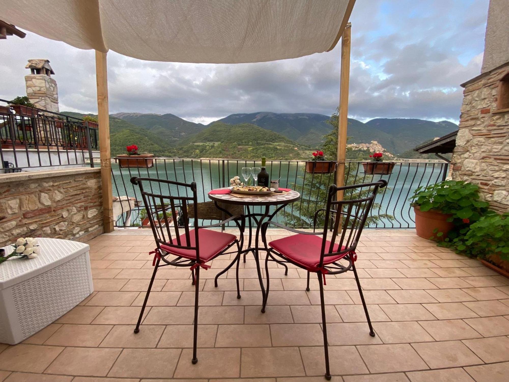 B&B La Casetta Sul Lago Colle di Tora Zewnętrze zdjęcie
